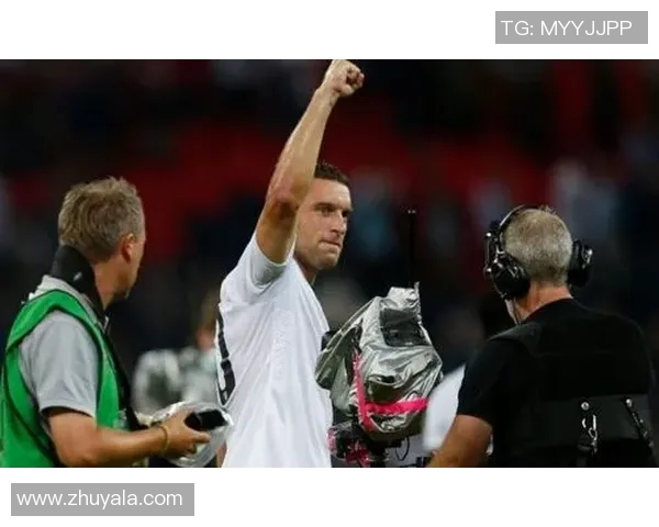 当今足坛最具影响力的明星球员与他们的传奇故事