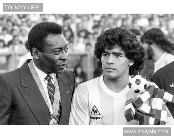 当代足球明星与女友的精彩瞬间展现魅力与风采 当代足球明星与女友的精彩瞬间展现魅力与风采